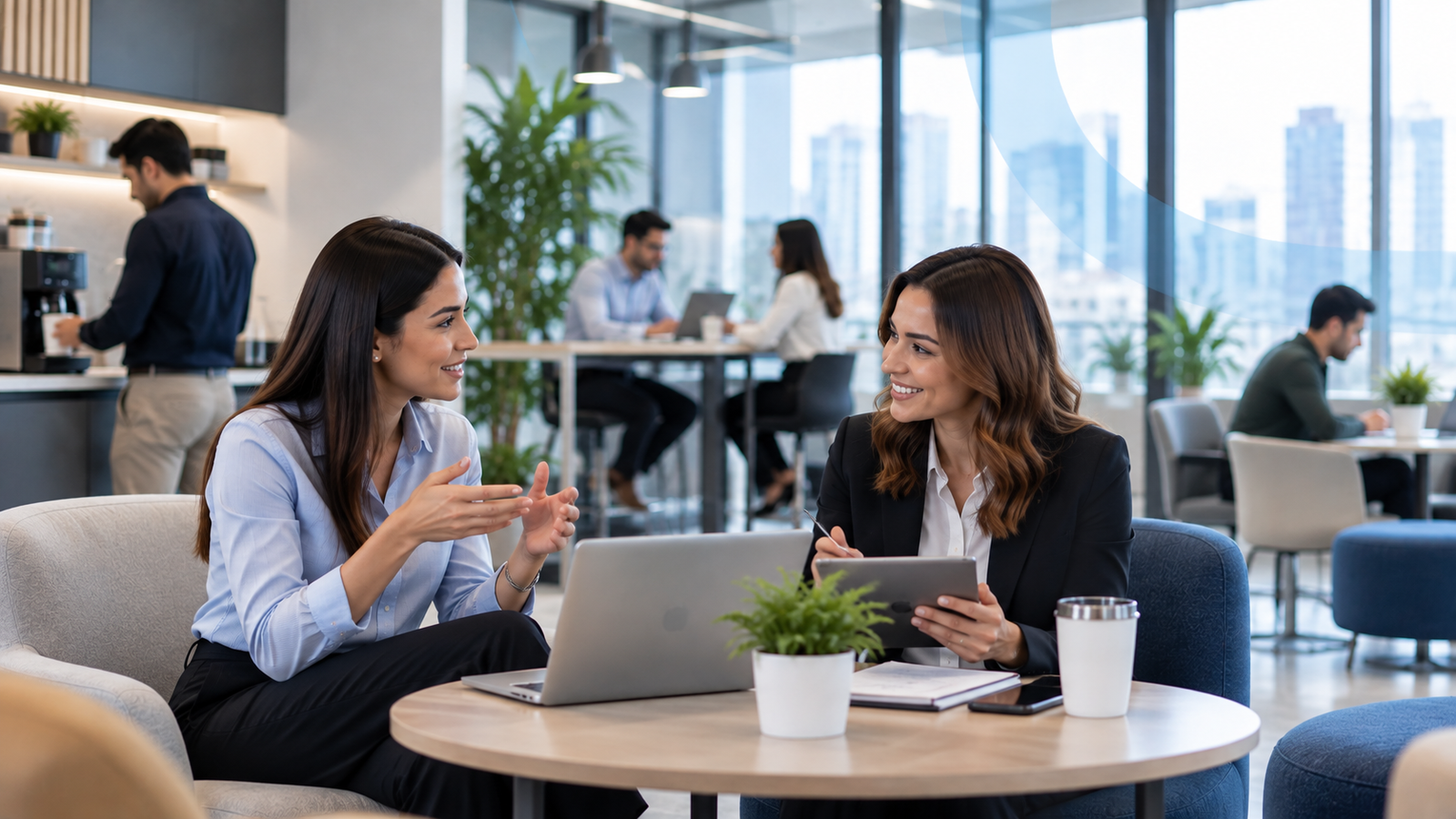 Colaboración en un moderno espacio de trabajo